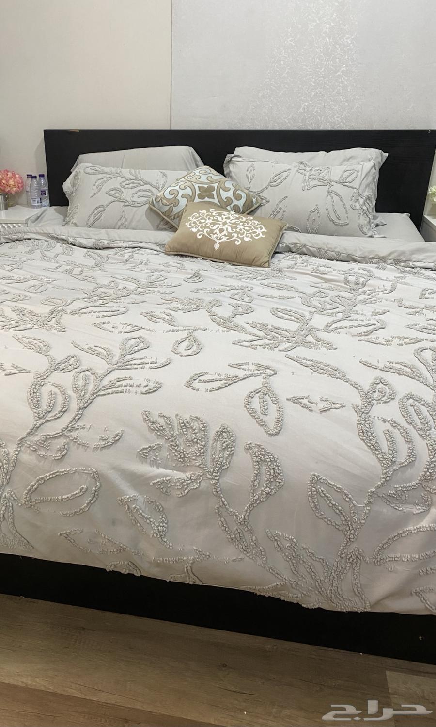 سرير وتسريحة ايكيا لون اسود64547291233154110