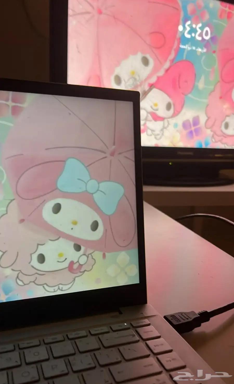 Phone for sale with slight crack but not noticeable, reason for selling not applicable64543761656323113