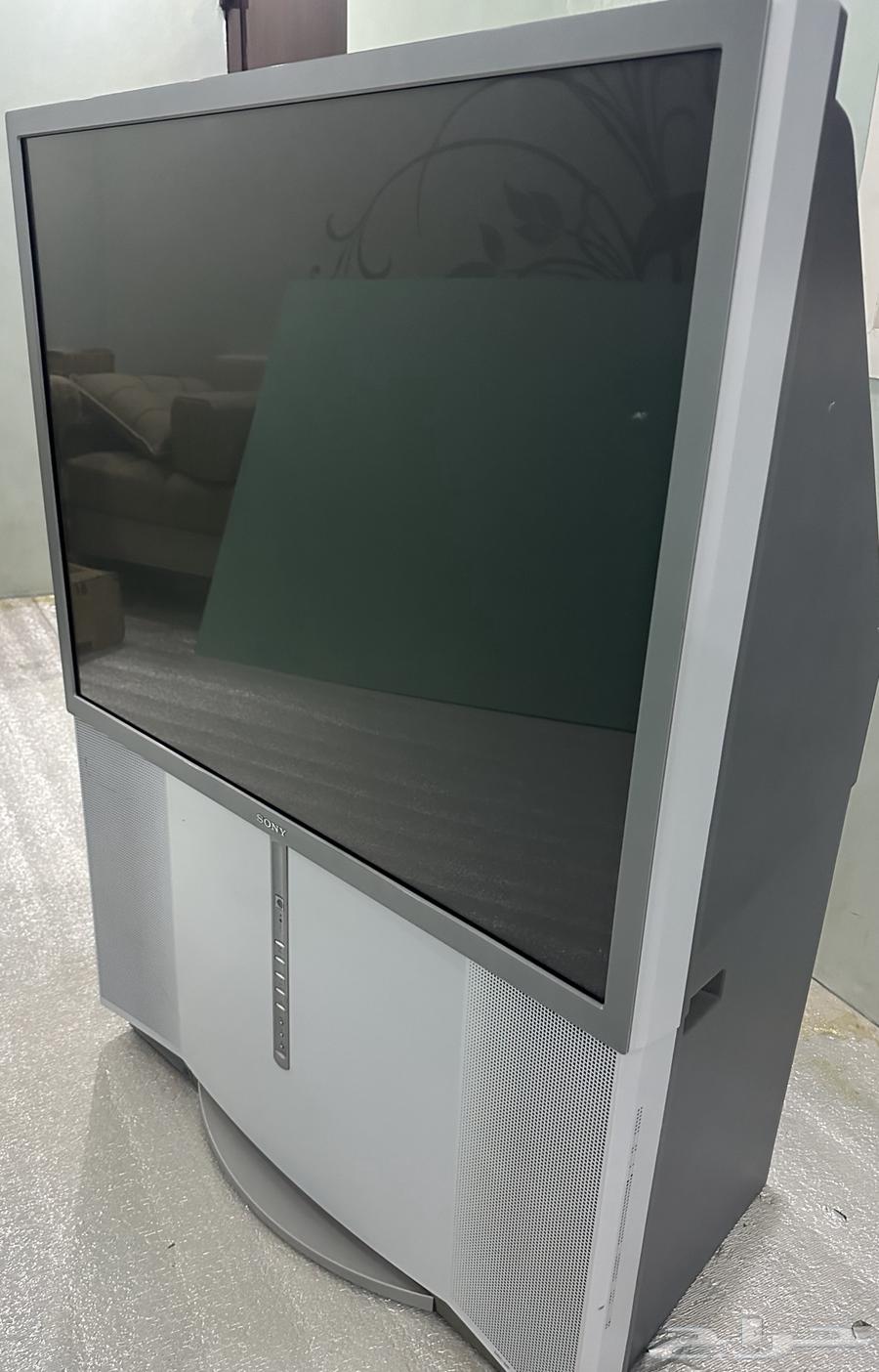 تلفزيون سوني قديم64544523550339111