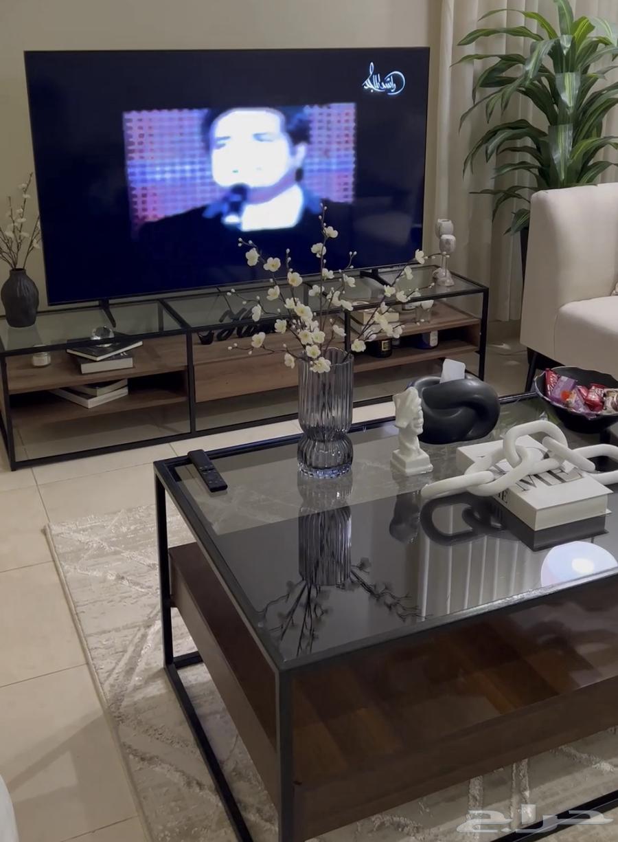 Furniture (Guest and Service Table Set)64545274328323114