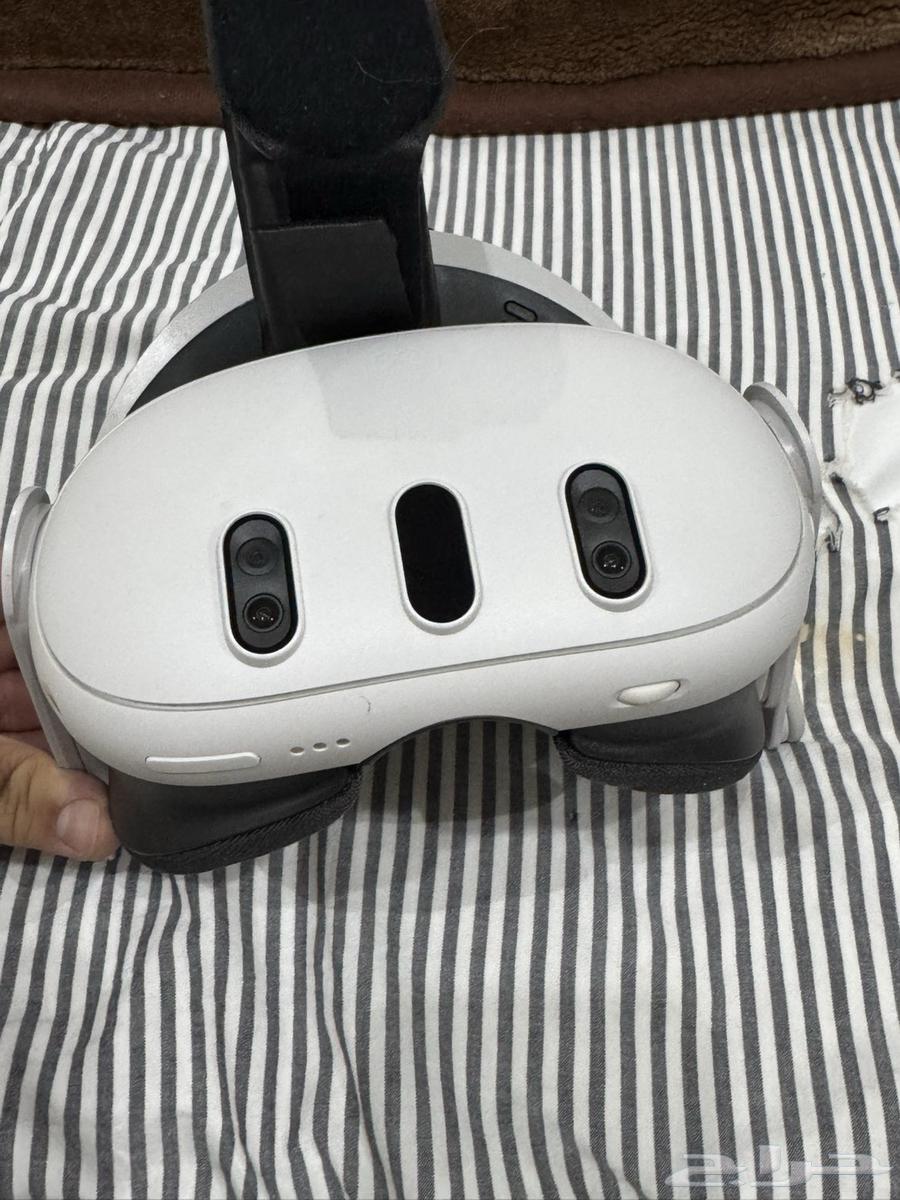 Meta Quest 3 (Virtual Reality Glasses)64553751509377111