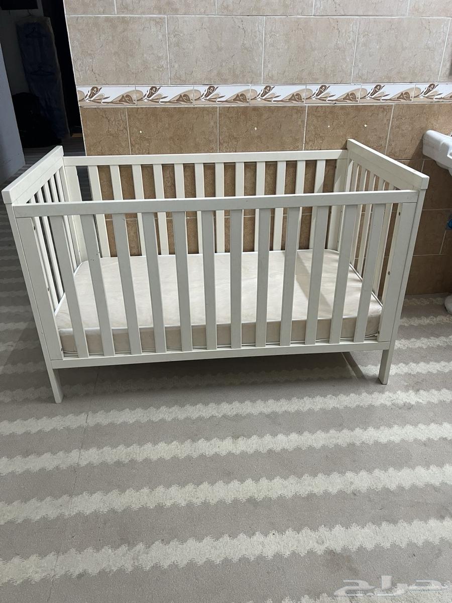 سرير اطفال للبيع64550174315778112