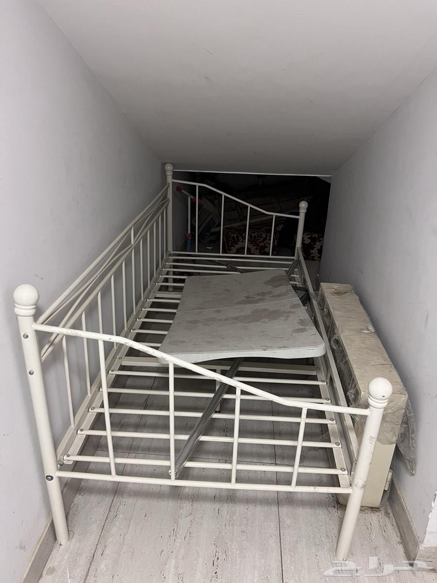 سرير للبيع لاعلى سومه64545842223746110