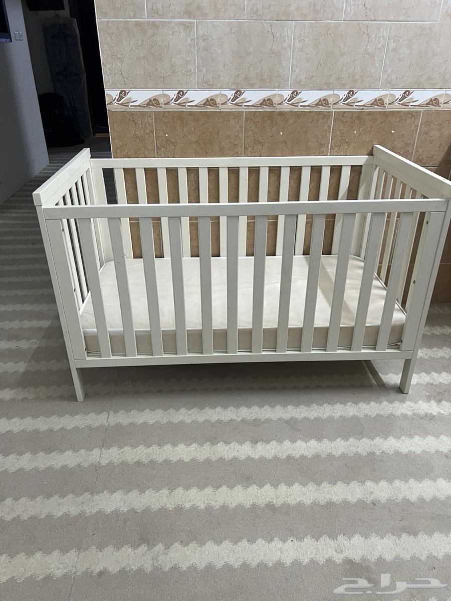 سرير اطفال للبيع64550174315778111