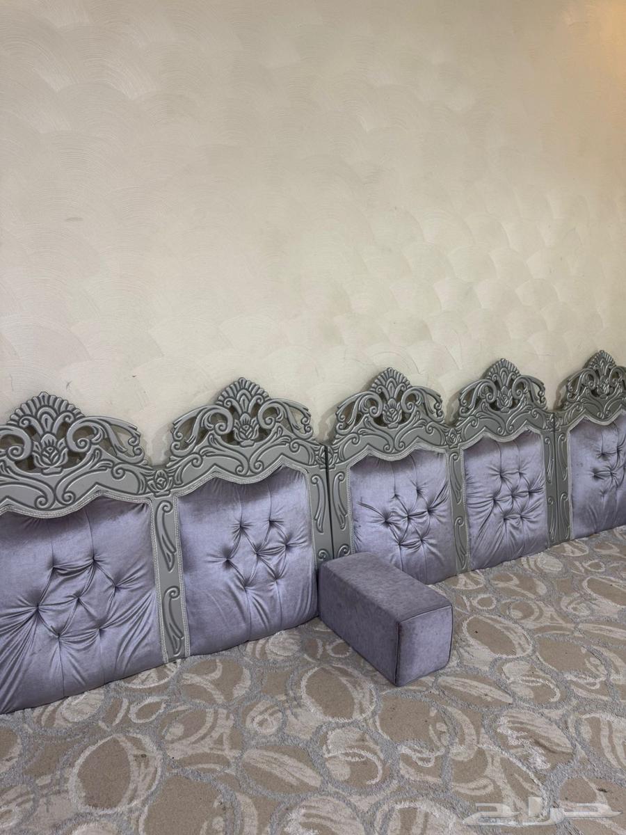 مساند مع فراشه للبيع مستخدم نظيف64553158441217111