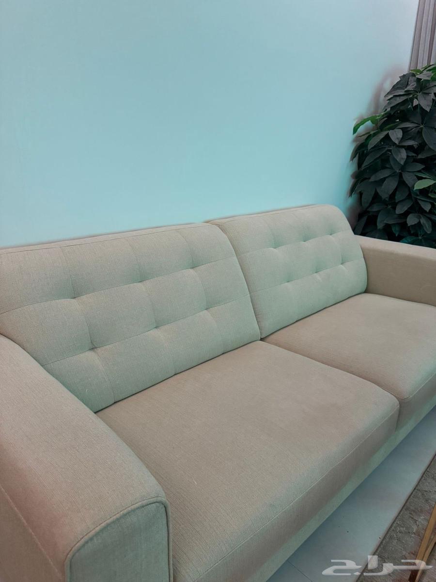 Sofas and table from Abiyat64553044428673111