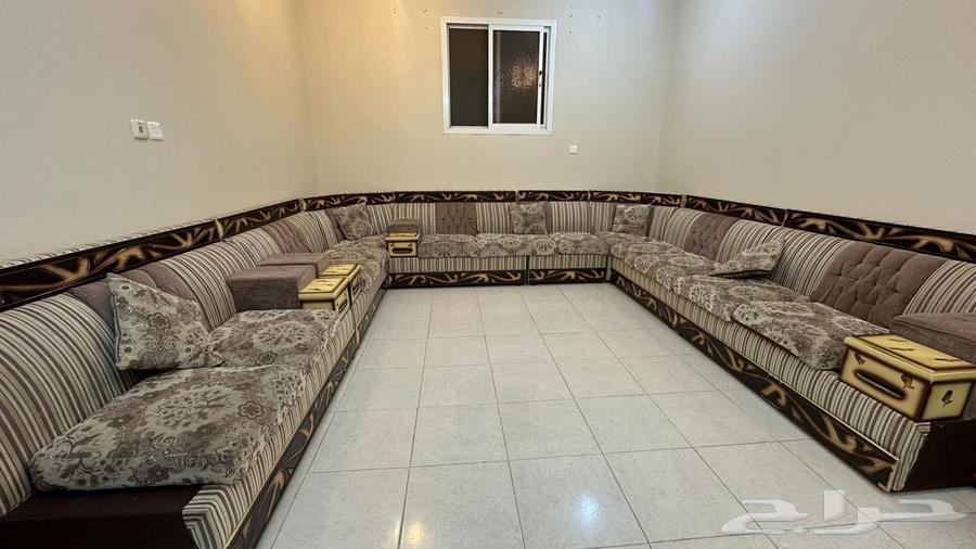 كنب للبيع64546734861571111