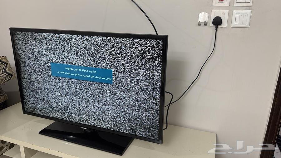شاشة سامسونج نظيفة 40 بوصه للبيع64548952842754112