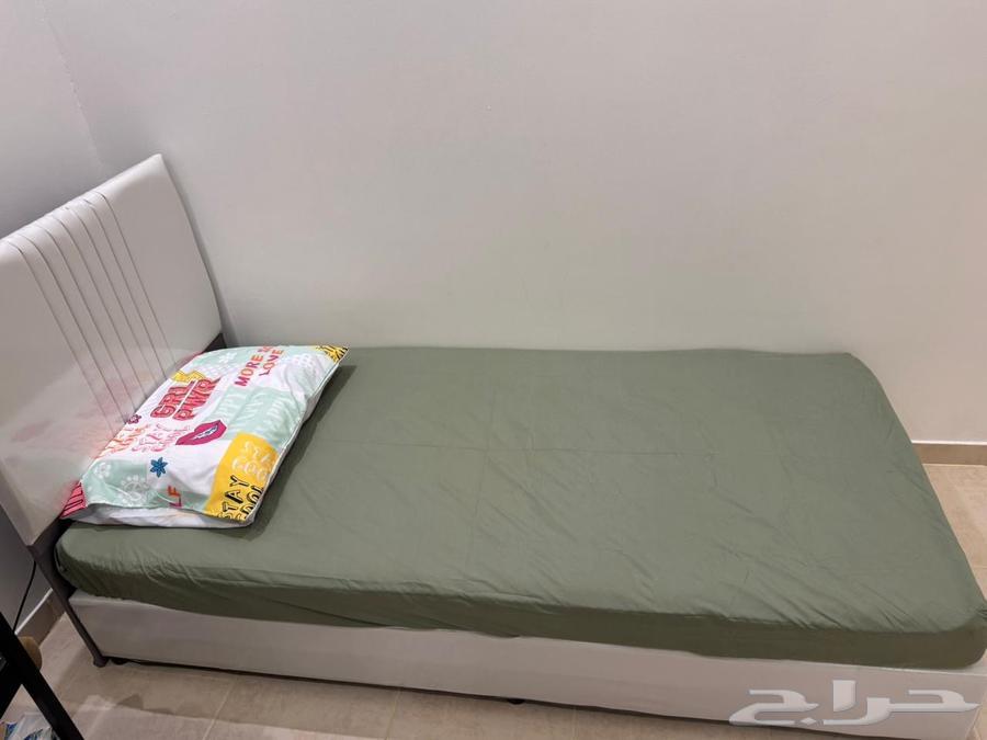 سرير صغير بالمرتبة 450 ريال64546581925891111