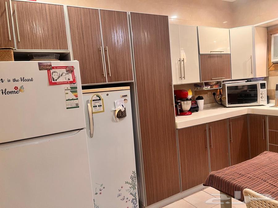 مطبخ كامل ونظيف للبيع معاه بوتجاز وغسالة صحون وشفاط وفريز64550859733250113