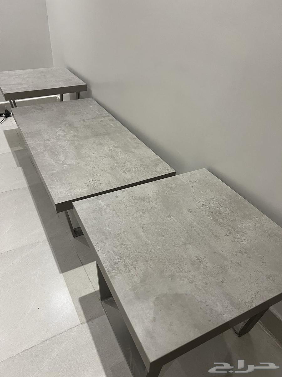 للبيع طاولات شبه جديد64547110260481110