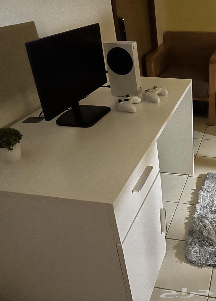 Large study desk64550859832961111