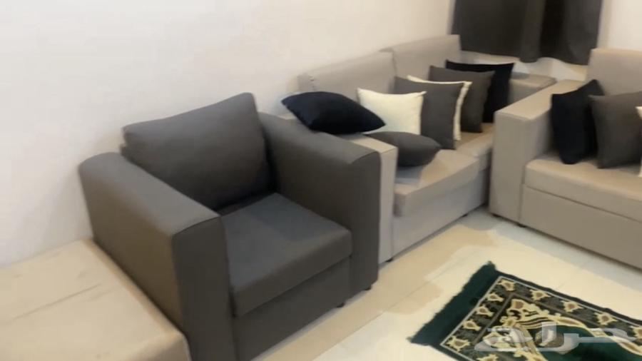 كنب للبيع نظيف64549359543042112