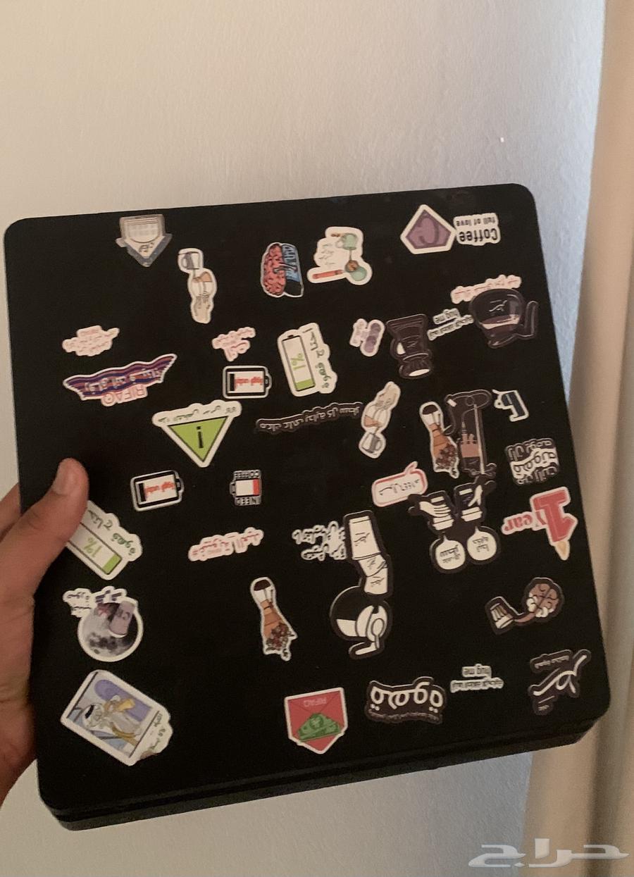 سوني فور نظيف ps4 مع يد جديده سعرها ب 200 كلهن ب600عرض خاص64537881990017112