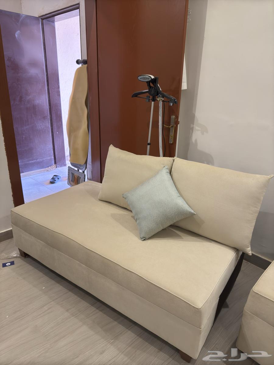 قطعتين كنب للبيع جديده64548631503875110