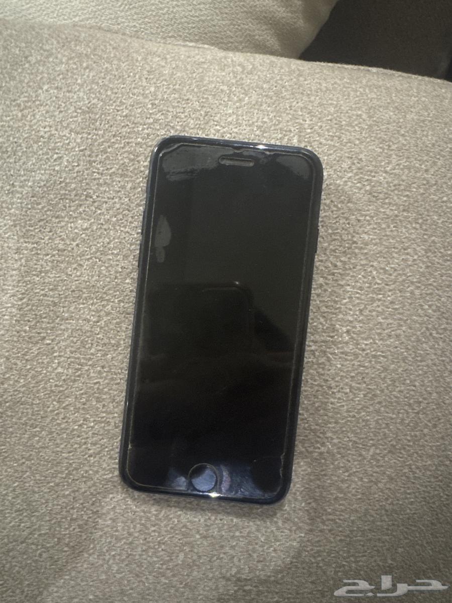 iPhone 764543902552834111