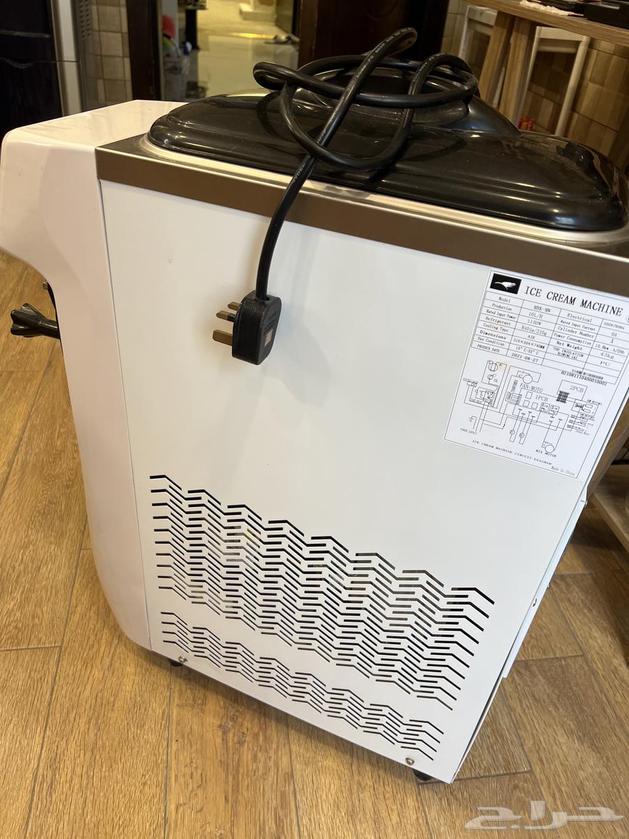 اله ايس كريم للبيع64546888271491113