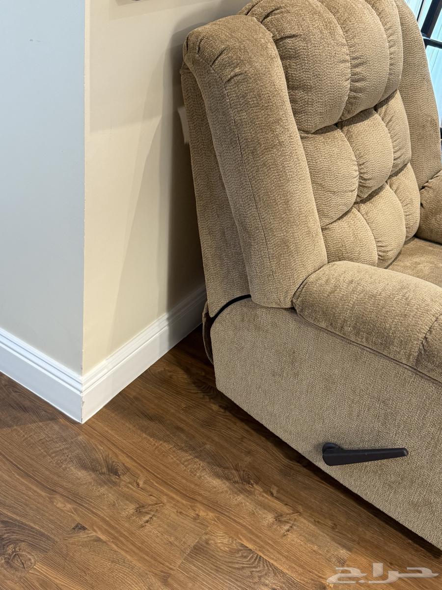 كرسي استرخاء هزاز فاخر من آشلي   بيج   استخدام خفيف64547082670851111