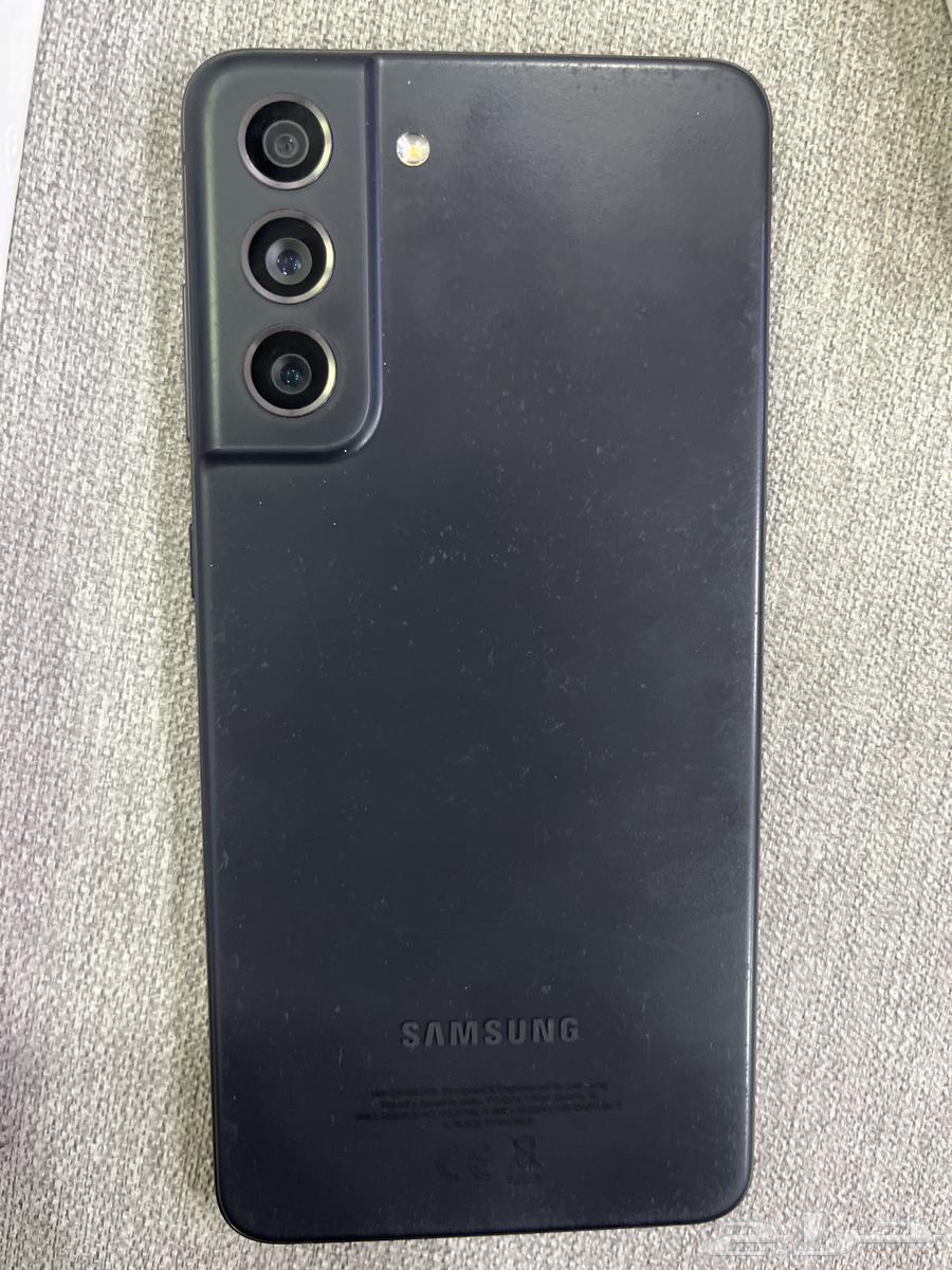 Samsung Galaxy S21 5G mobile phone. New mobile phone with no damage and never opened64548533250946112