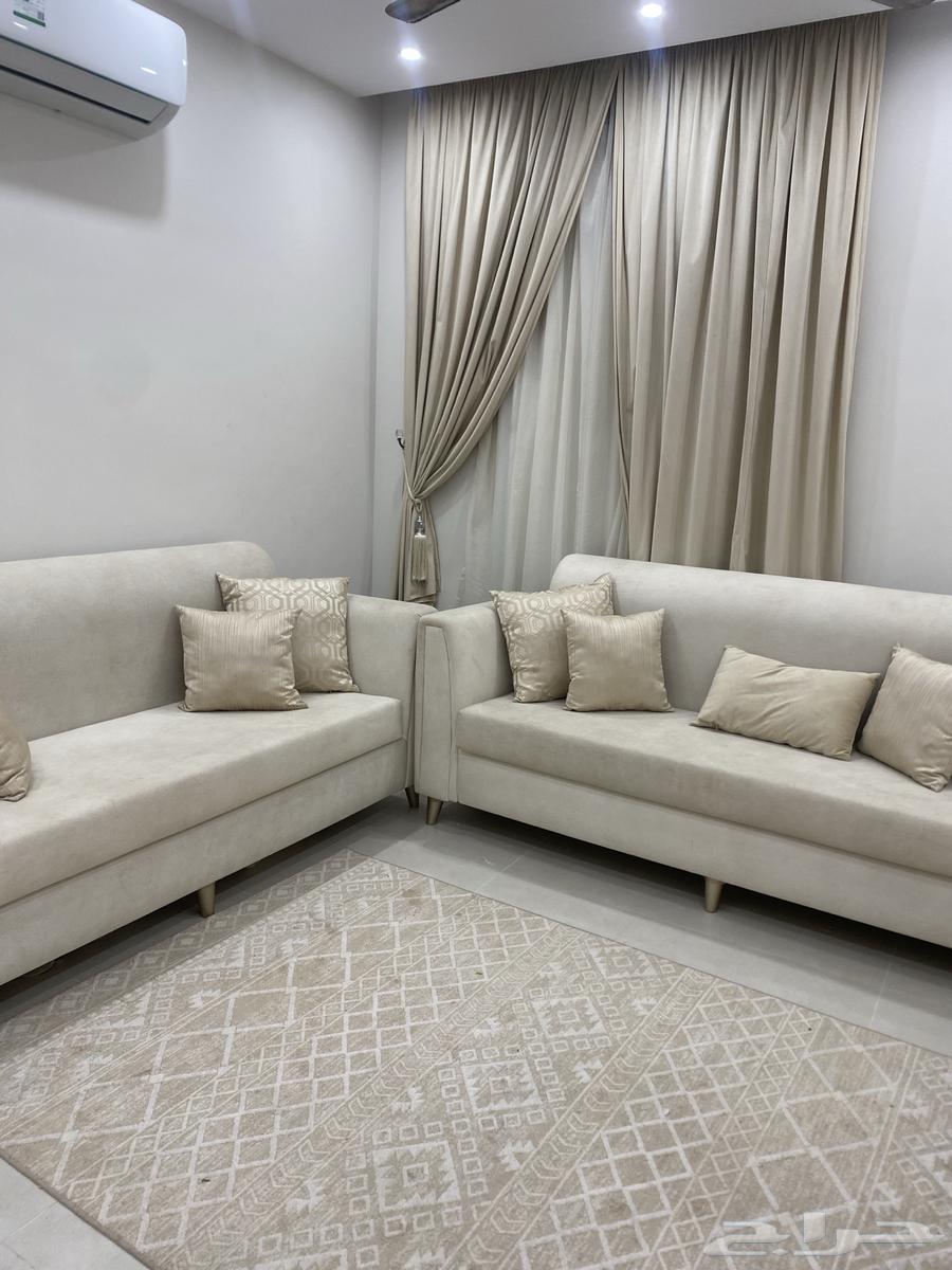Clean three-piece sofa with table set and mat64550859840770111
