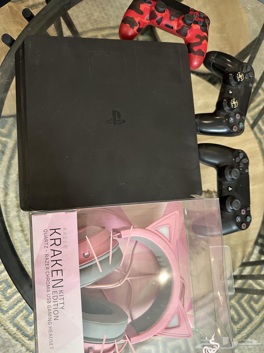 Sony 4 with 7 tapes and headset64547610830467112