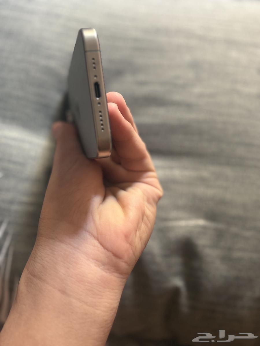 للبيع ايفون 15 برو مستخدم64548702781954114