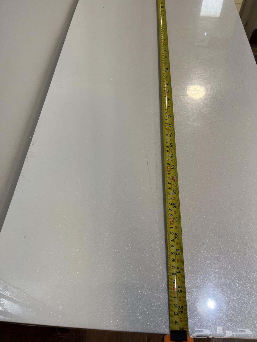 طاولتين للبيع64549023097474111