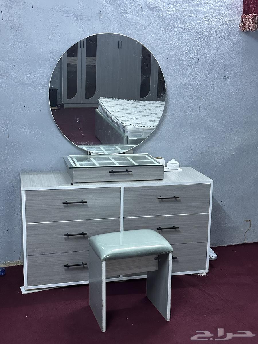 غرفة نوم جديده تم تركيبها قبل اسبوع ولم تستخدم ابدا64553101112321111