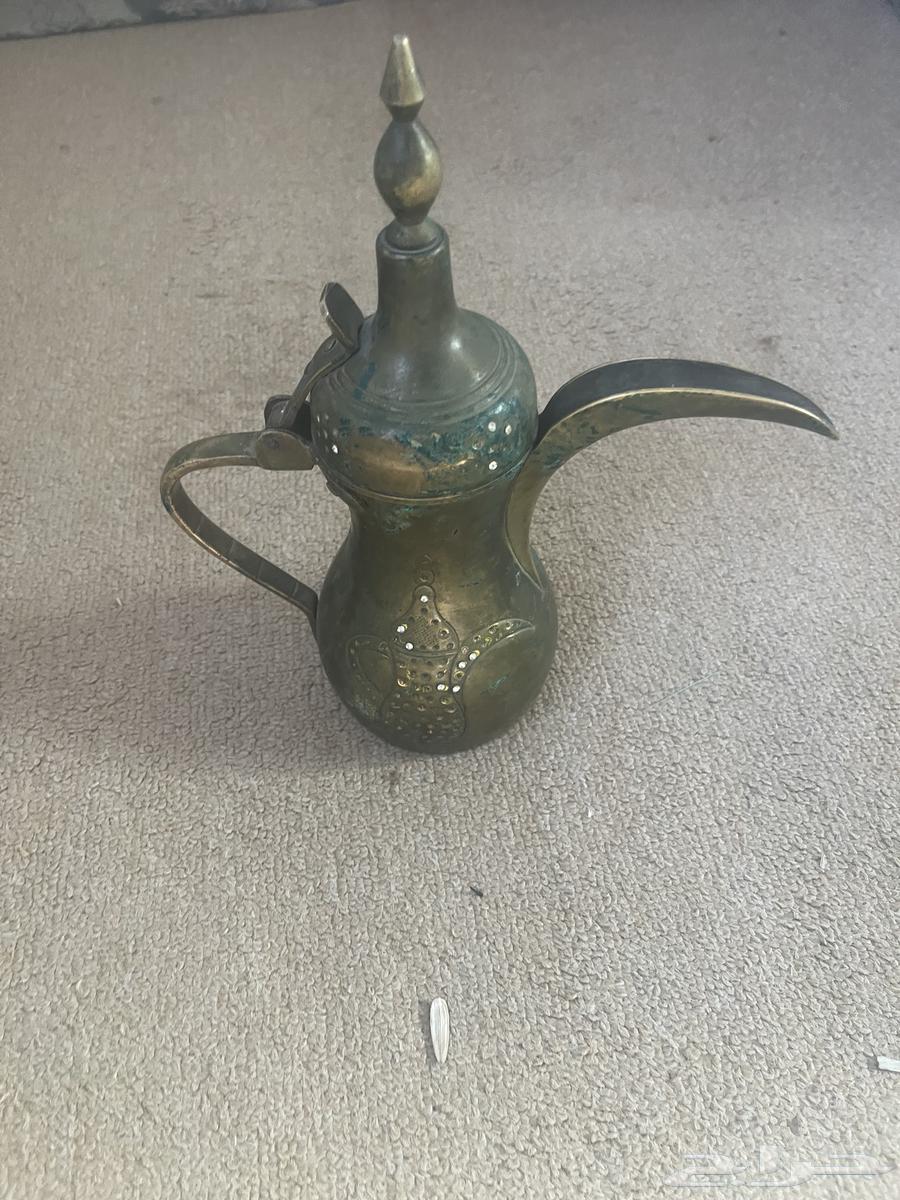 دلة قهوه قديمه64545970007042110