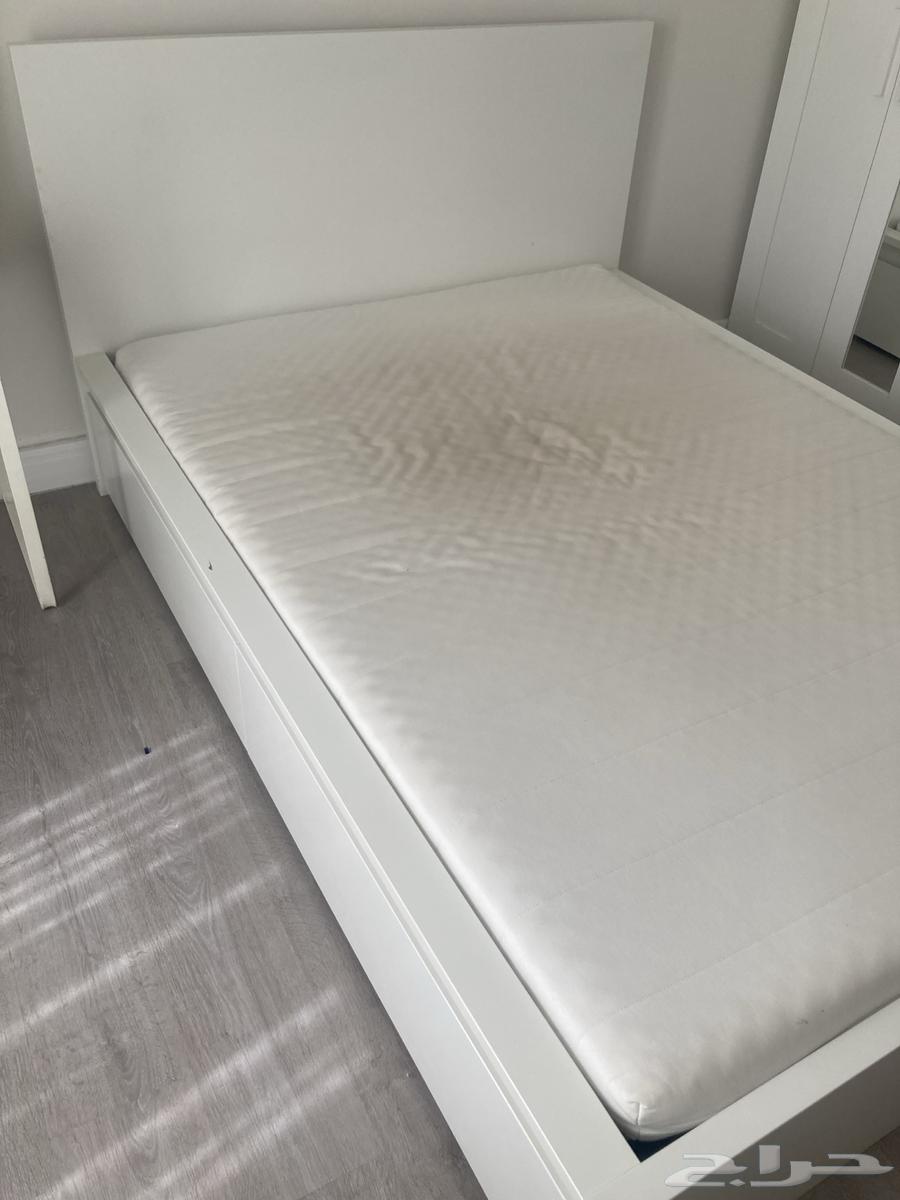 سرير مع مرتبة بتخزين مستعمل من ايكيا للبيع64546957584258114
