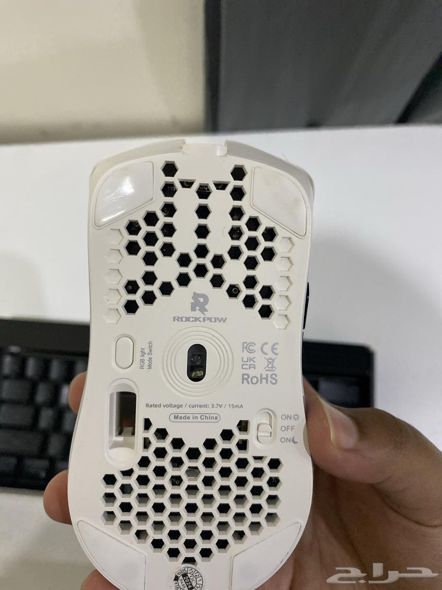 Gaming monitor, mouse, and keyboard64550275397123112