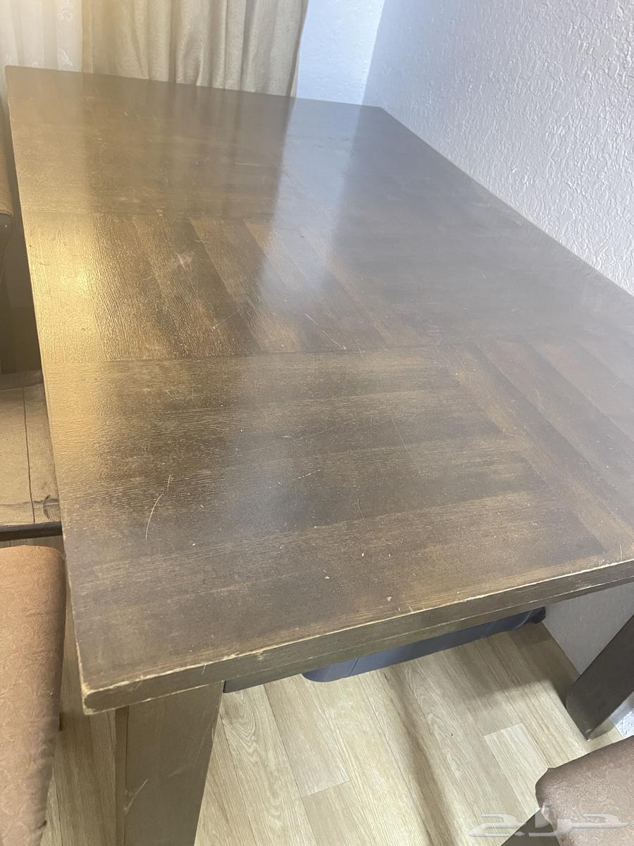 للبيت طاوله و 6 كراسى64549078892801111