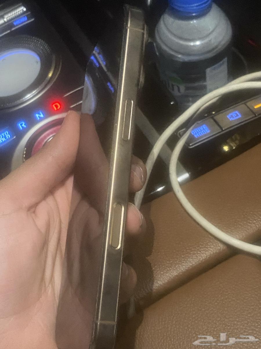 iPhone 16 Pro Gold, Almost New Under Warranty64551348563074110