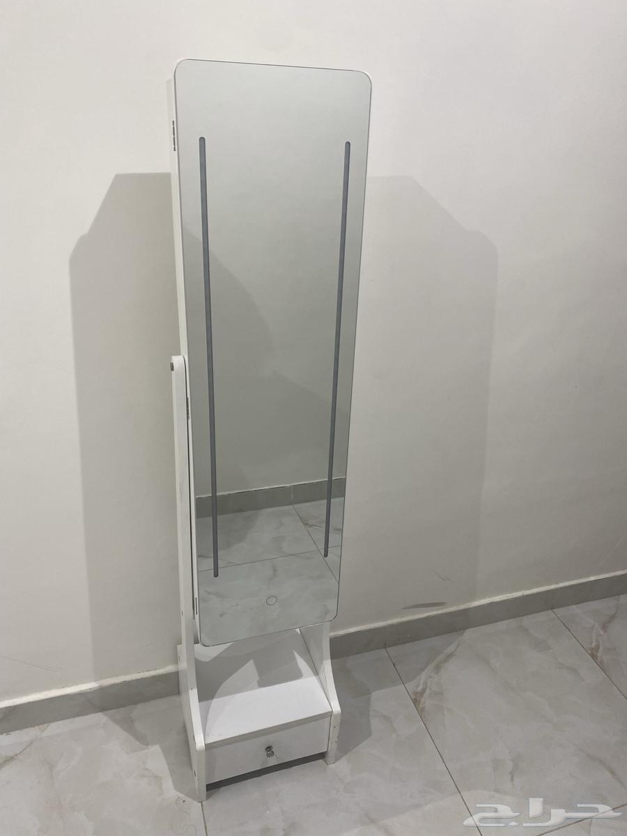 مرايه انيقه وجديده للبيع64552377714178112