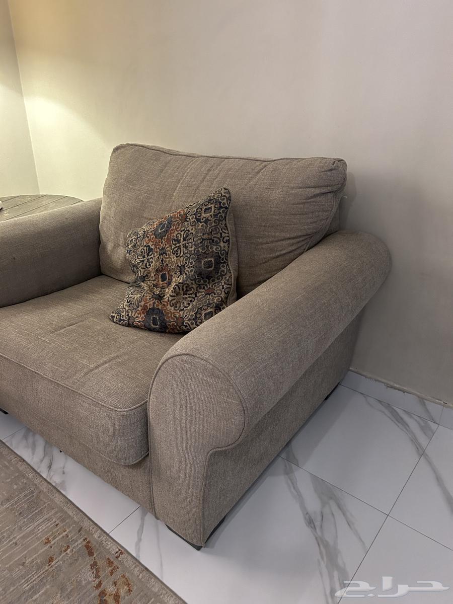 كنب من اشلي..64549093044355112