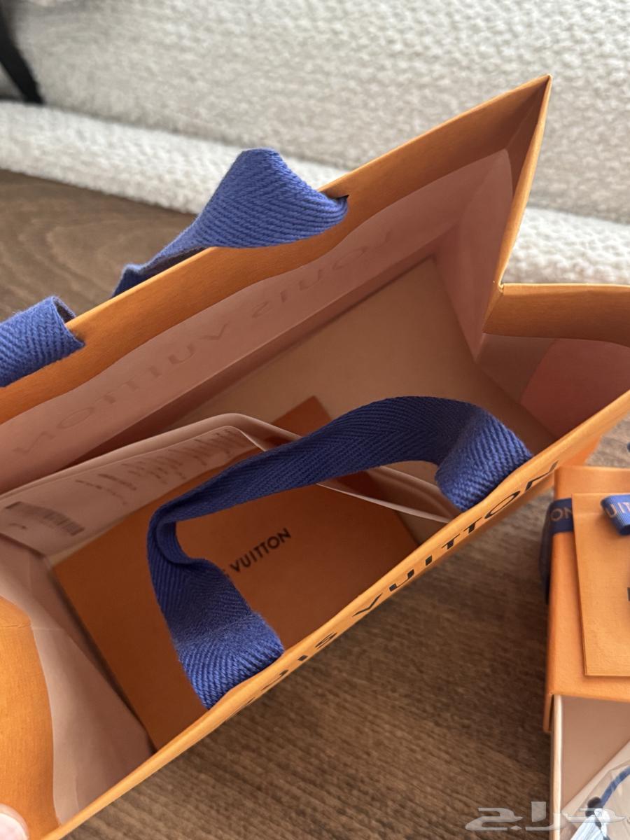 سوارة لويس فيتون اصلية64548995241731113