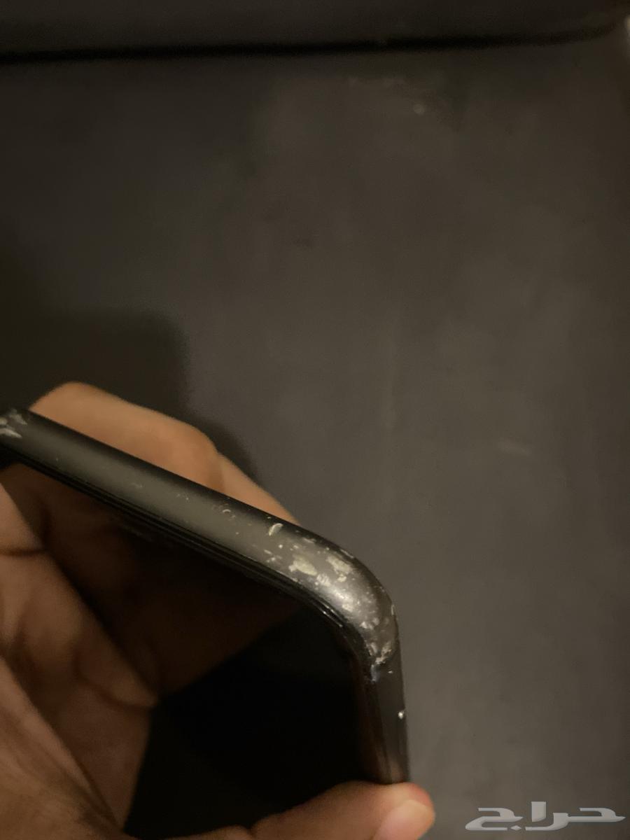 ايفون 11 اسود64552944854913113