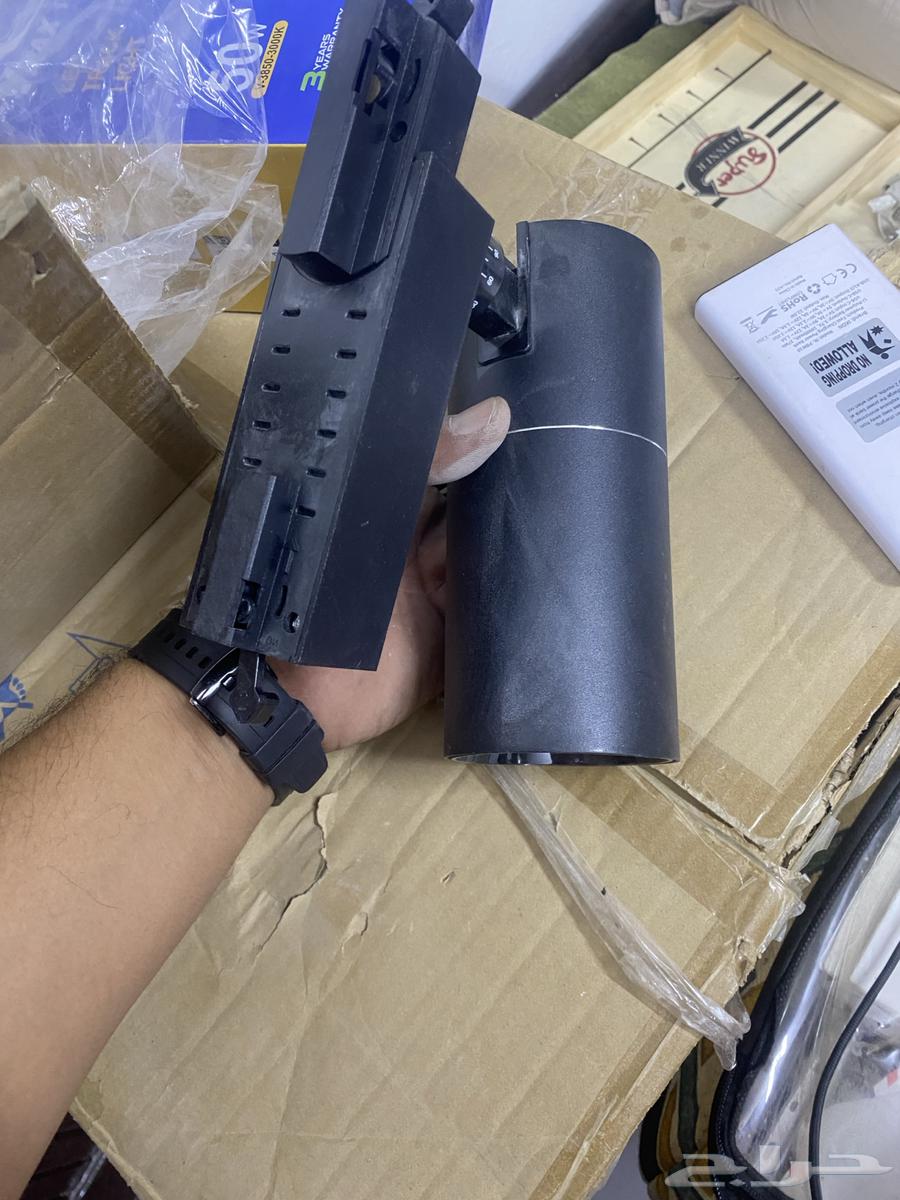 اسبوتات كهرباء جديده لم تستخدم64548309073155110