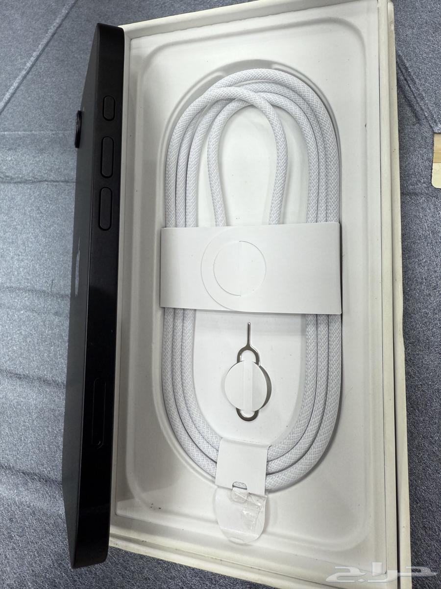 iPhone 16c64551947783042114