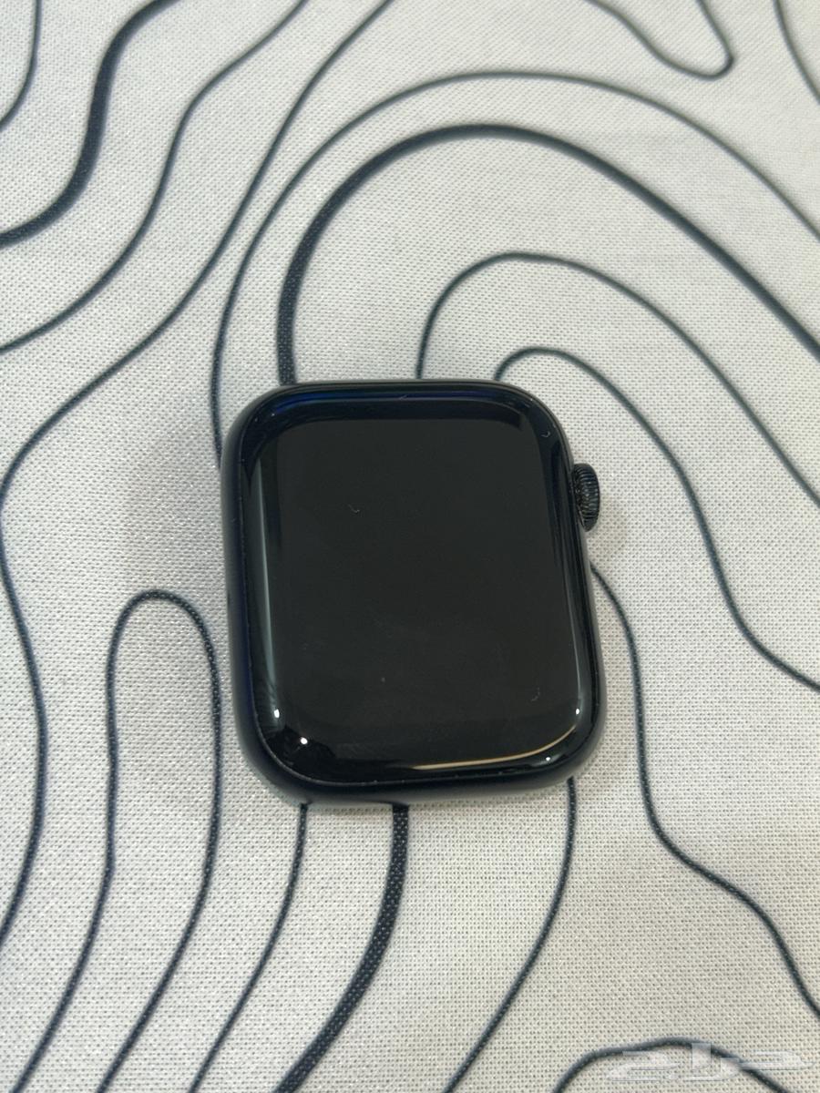 ساعه ابل واتش الجيل الثامن مقاس 45 نظيف جد ا64535764901762114