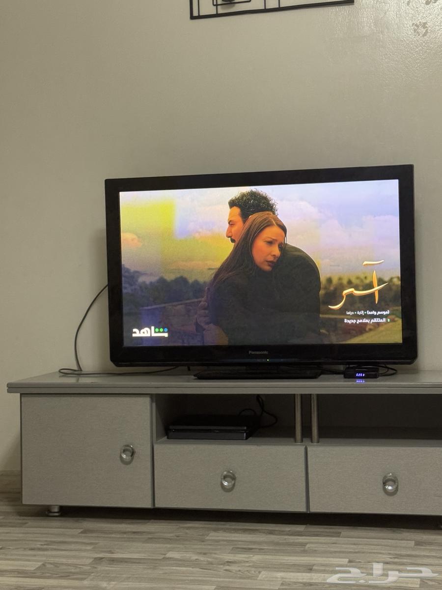 تلفزيون باناسونيك وطاوله بلازما64552019263363110
