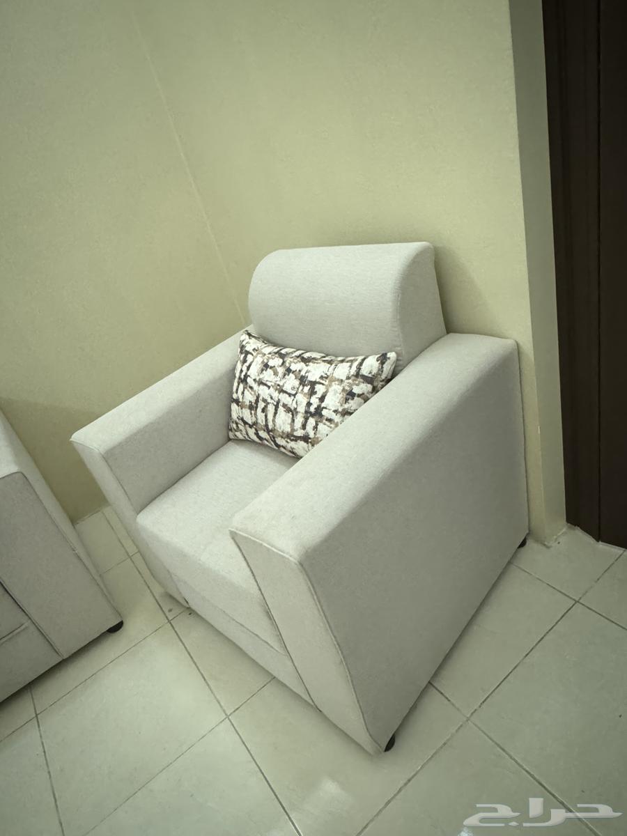 كنب بحاله ممتازه للبيع مستعجل للنقل64549205816067111