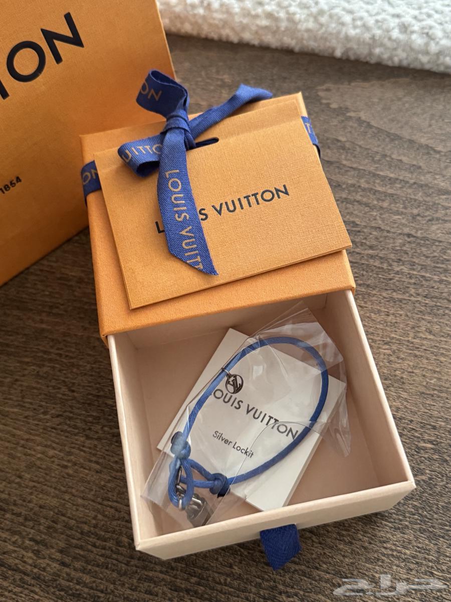 سوارة لويس فيتون اصلية64548995241731110