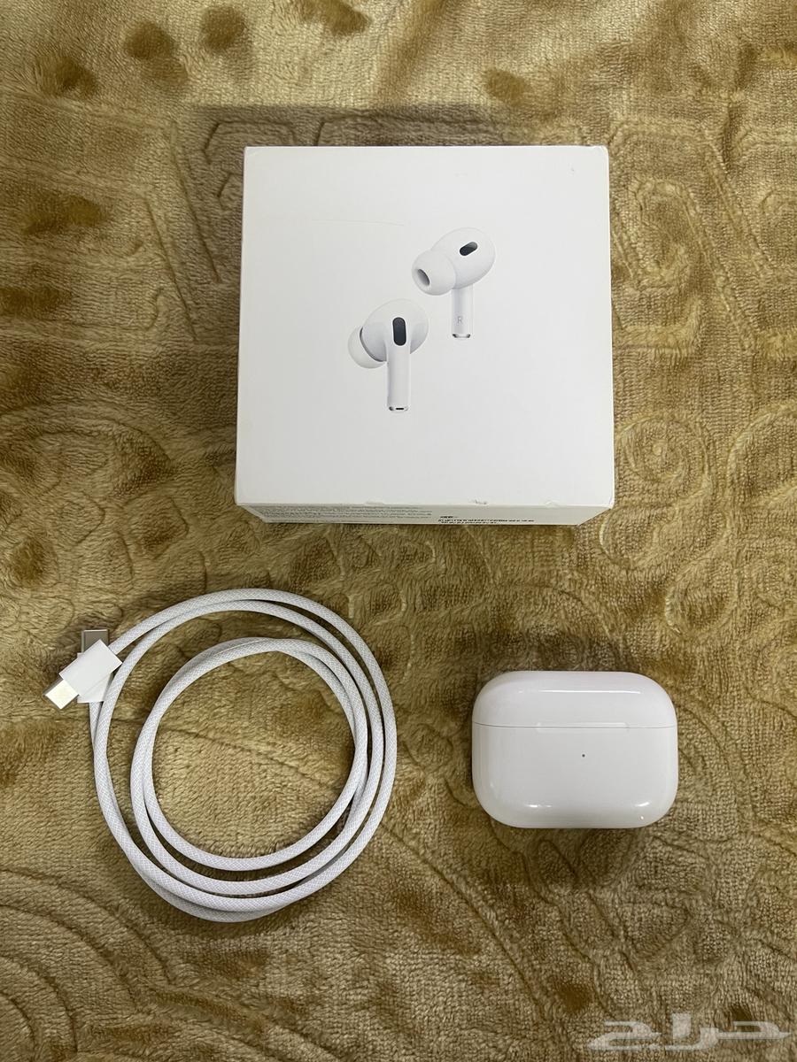 AirPods Pro 2 (brother's new one) with case and charger64548042205698112