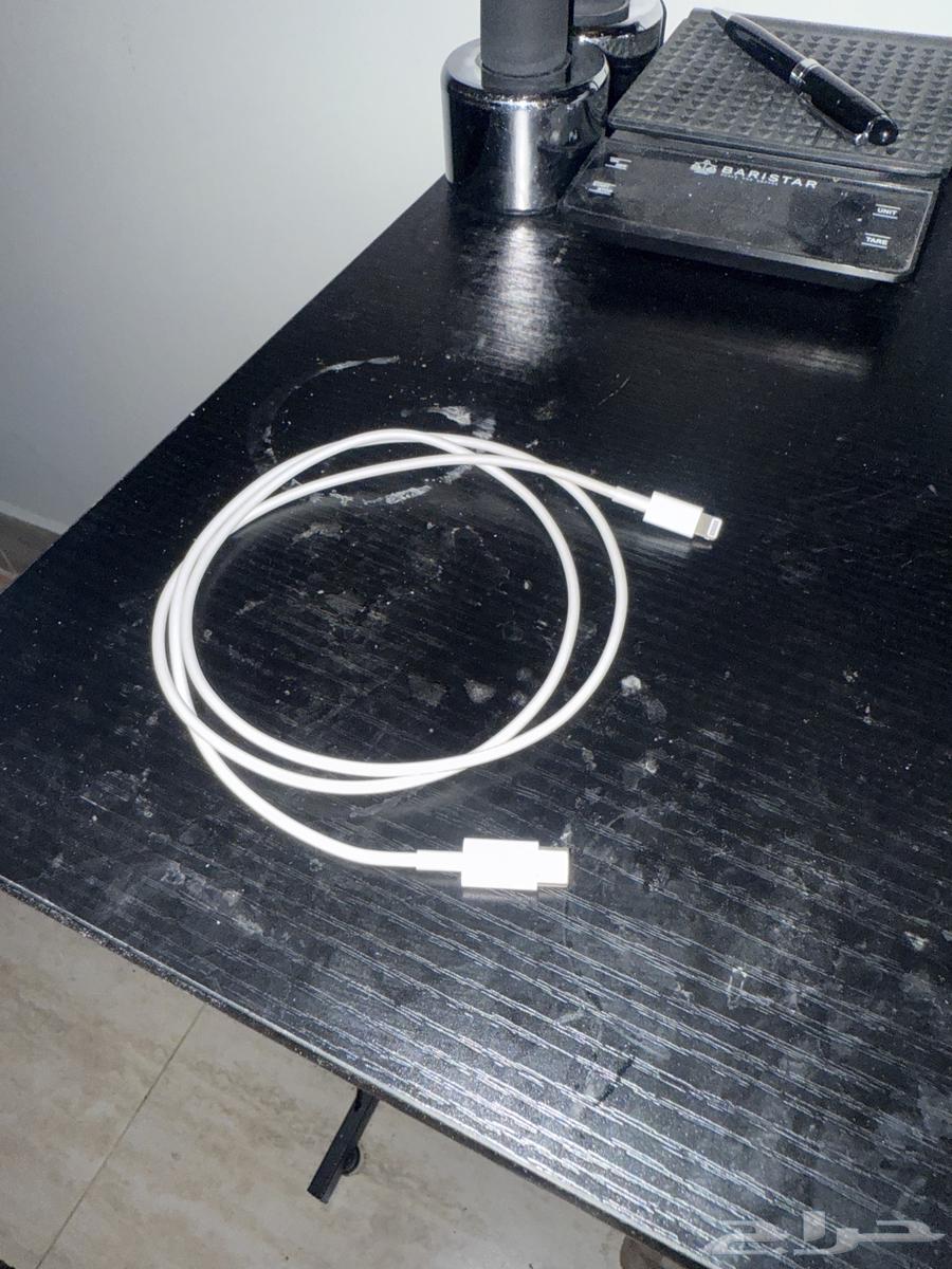 شاحن ايفون اصلي64550902991745110