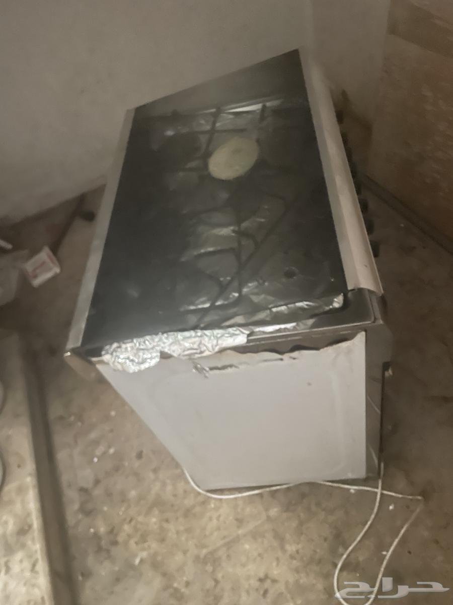 فرن للبيع نظيف جدا لتواصل64551476576771112