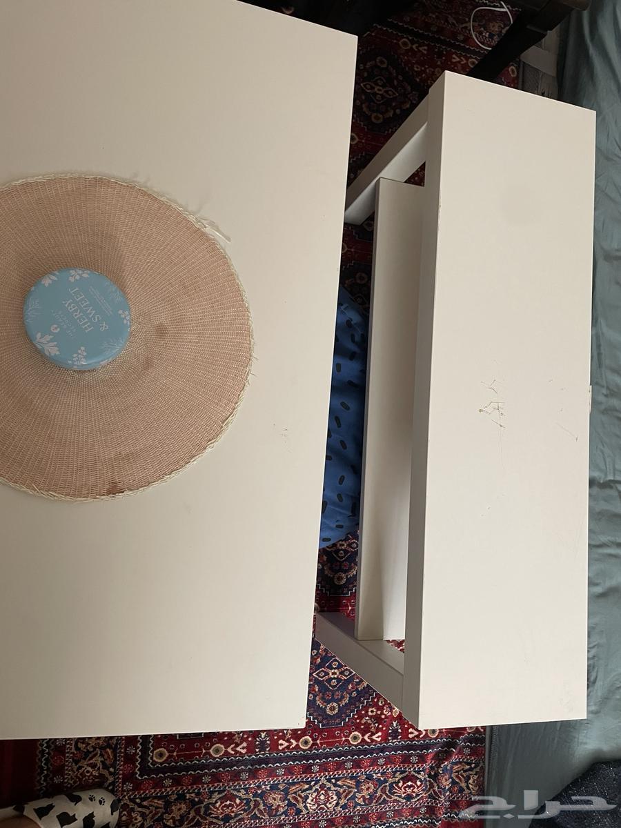 للبيع طاولتين قهوة من ايكيا لون أبيض64545417392642112