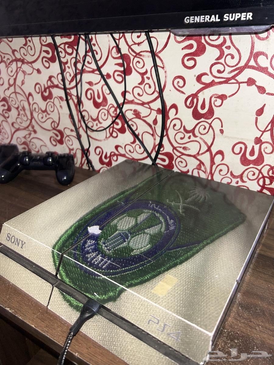 Sony 4 for sale, the device is very clean64545132763394110