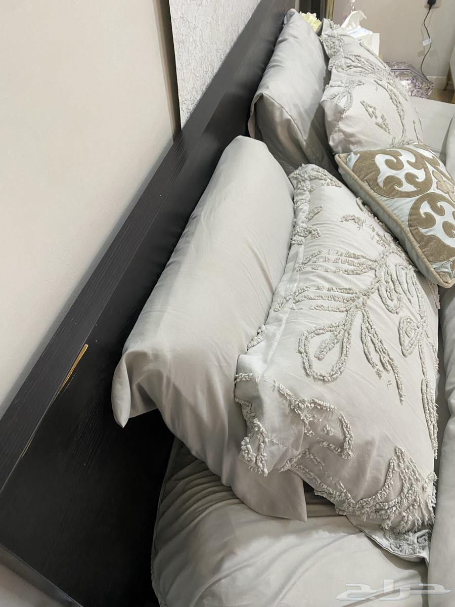 سرير وتسريحة ايكيا لون اسود64547291233154114