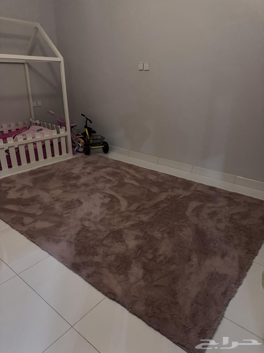 دولاب اطفال بناتي وسرير بناتي مااستعمل وسجاده بناتيه واستار64550661653250110